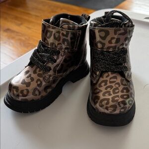 NWOT Osh Kosh B’Gosh Toddler Leopard Boots